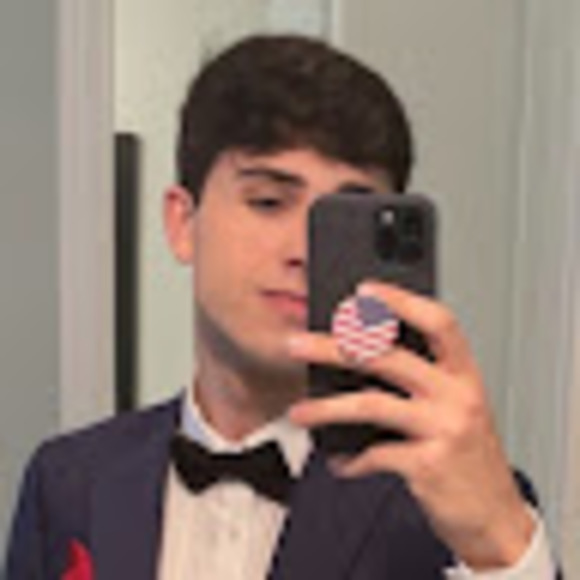 Meet your Posher, Luis - Picture 1 of 1